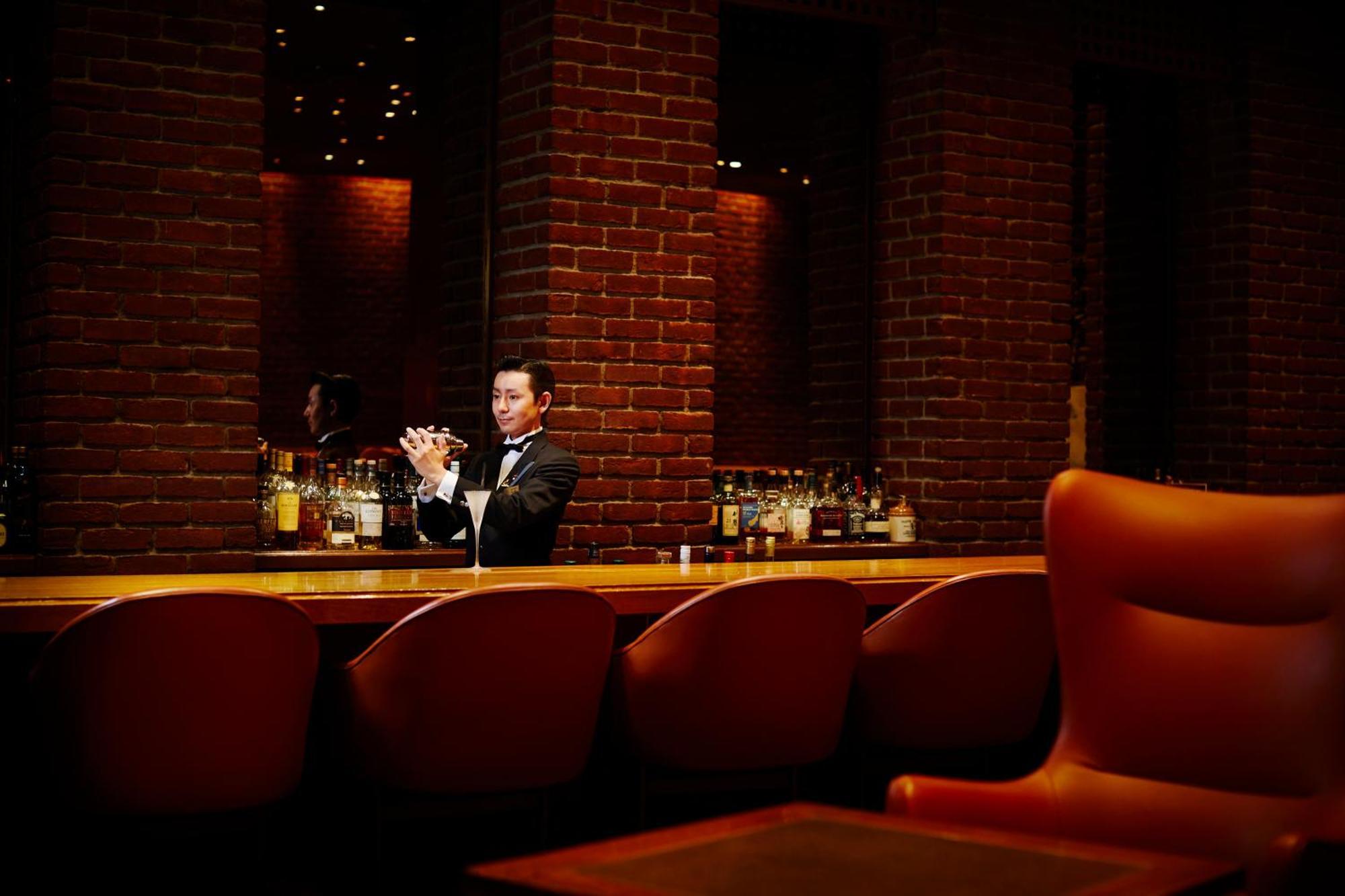 Keio Plaza Hotel Tokyo Esterno foto The bar at the Ritz-Carlton, Boston