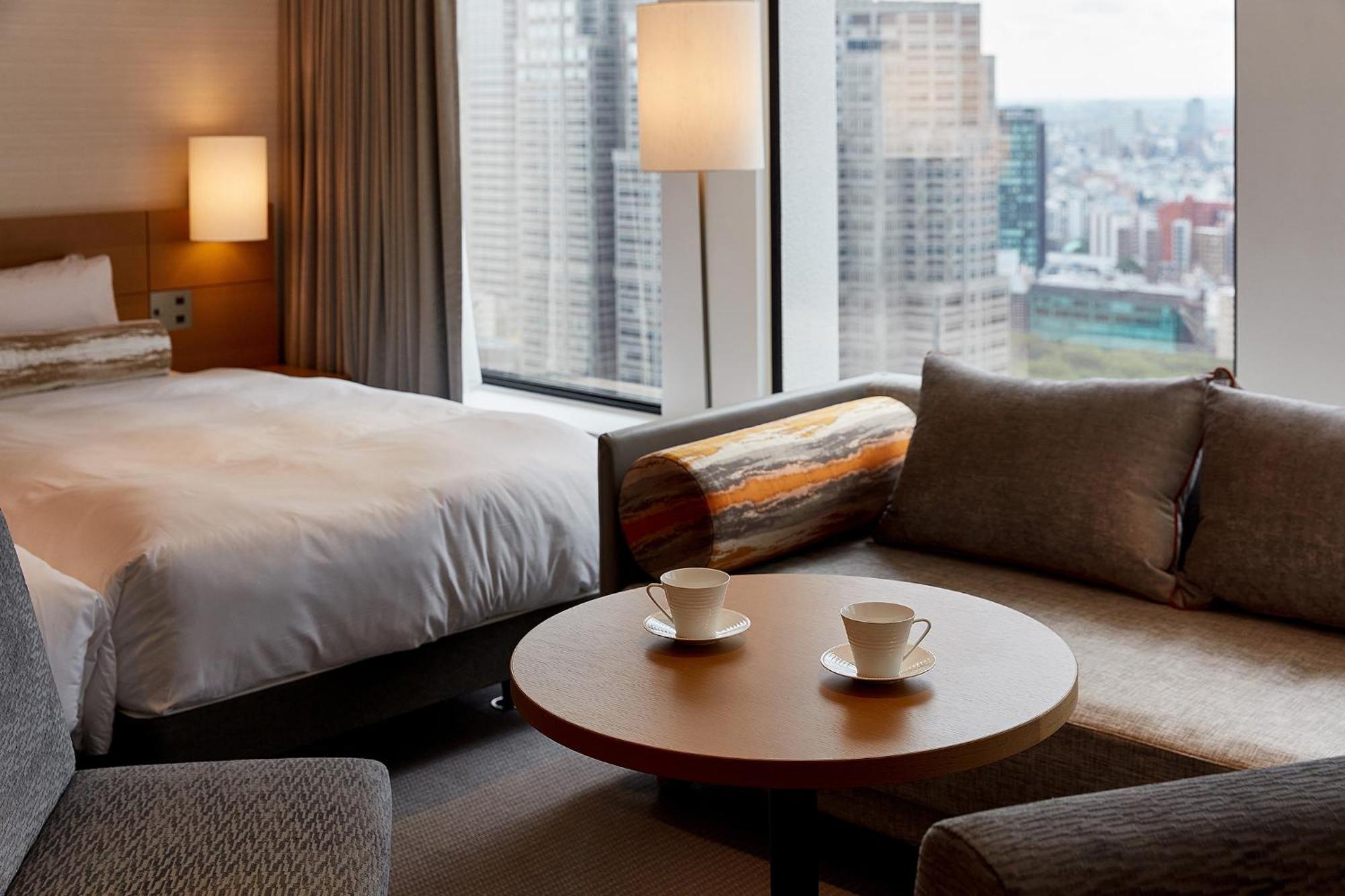 Keio Plaza Hotel Tokyo Esterno foto Deluxe Room