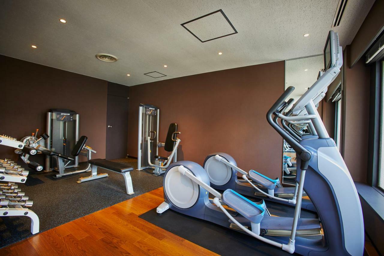 Keio Plaza Hotel Tokyo Esterno foto A typical gym